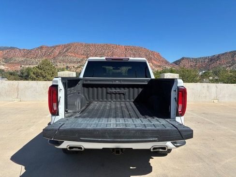 Used 2021 GMC Sierra 1500 AT4 image 8