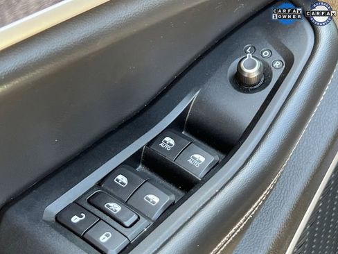 Certified 2022 Jeep Grand Cherokee L Limited image 25