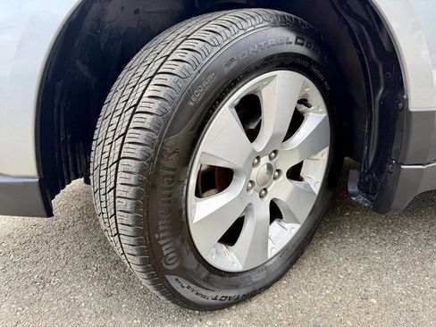 Used 2011 Subaru Outback 2.5i Premium AWD/4WD image 27