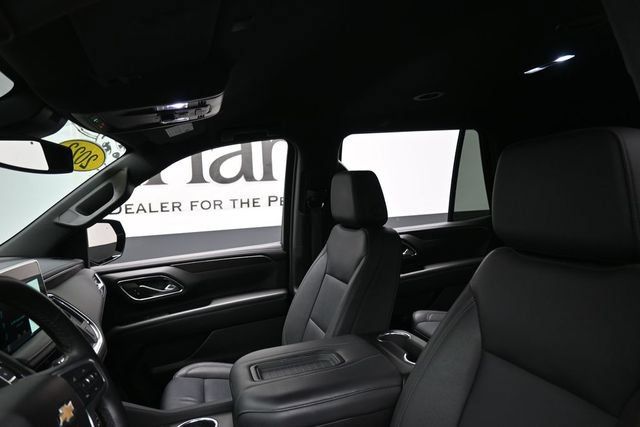 Used 2023 Chevrolet Tahoe LT w/ Luxury Package AWD/4WD image 18