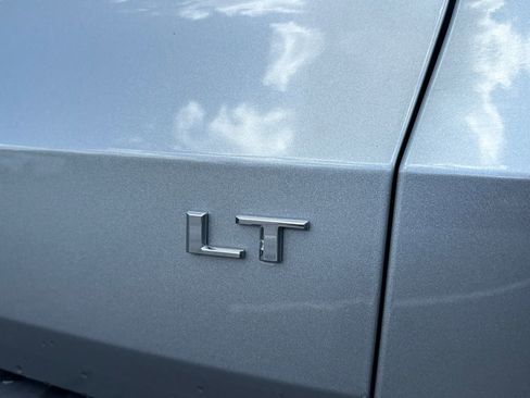 Used 2024 Chevrolet Traverse LT FWD image 10