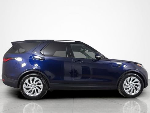 Used 2023 Land Rover Discovery S AWD/4WD image 6