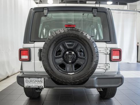 Used 2024 Jeep Wrangler Unlimited Sport AWD/4WD image 5