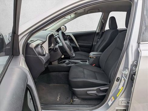 Used 2016 Toyota RAV4 LE FWD image 16