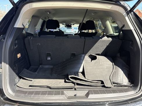 Certified 2023 Subaru Ascent Premium w/ Convenience Package image 20