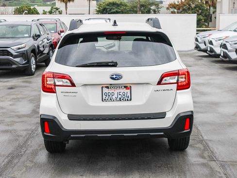 Used 2018 Subaru Outback 2.5i Premium image 8
