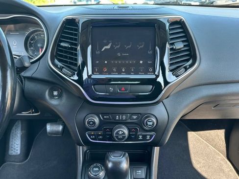 Used 2020 Jeep Cherokee Limited AWD/4WD image 31