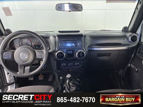 Used 2014 Jeep Wrangler Unlimited Sport image 24