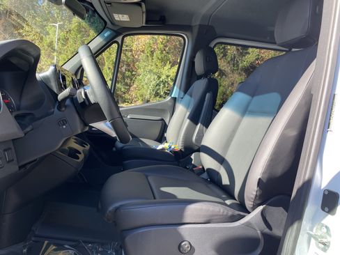 New 2025 Mercedes-Benz Sprinter 2500 image 21