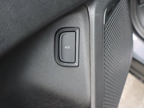 New 2025 Chevrolet Blazer EV RS RWD image 18