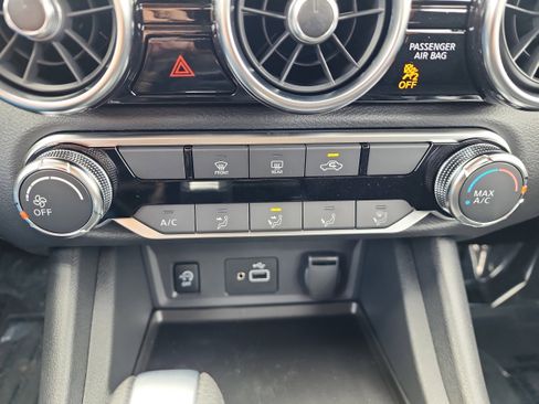 New 2025 Nissan Sentra S image 14