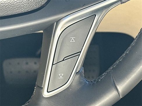 Used 2017 Cadillac XT5 Premium Luxury image 28