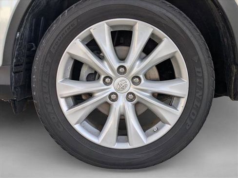 Used 2014 Toyota RAV4 Limited image 24