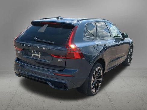 New 2027 Volvo XC60 B5 Plus AWD/4WD image 6