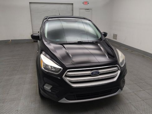 Used 2019 Ford Escape SE FWD image 14