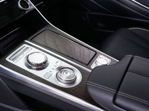 Used 2023 Genesis GV80 2.5T w/ Prestige 20" Package image 28