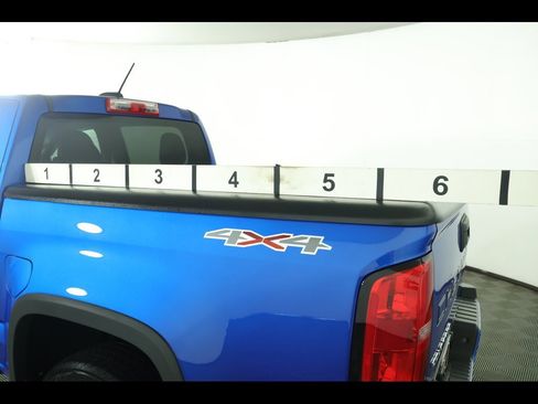 Used 2021 Chevrolet Colorado W/T w/ Custom Special Edition image 8