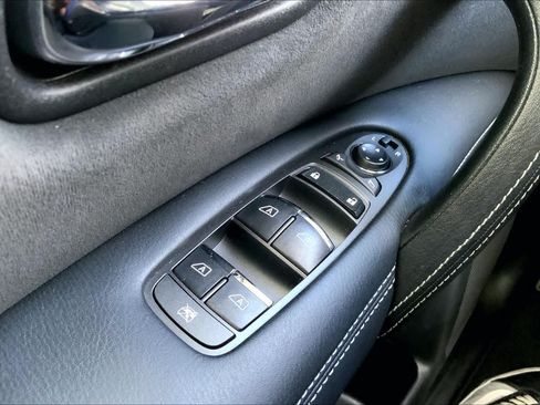 Used 2019 Nissan Armada SV w/ Driver Package RWD image 34