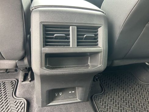 Used 2022 Volkswagen Atlas Cross Sport SE AWD/4WD image 14