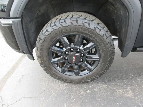Certified 2024 GMC Sierra 3500 AT4 w/ AT4 Premium Plus Package AWD/4WD image 16