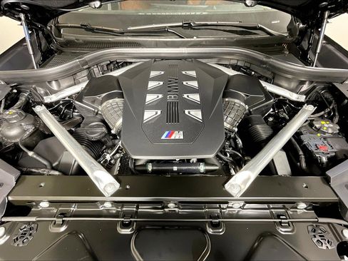 New 2026 BMW X5 M60i image 15