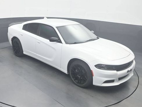 Used 2023 Dodge Charger SXT RWD image 18