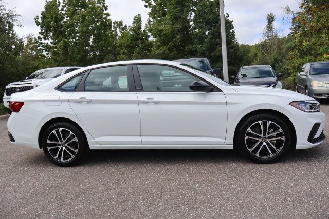 Certified 2026 Volkswagen Jetta Sport FWD image 9