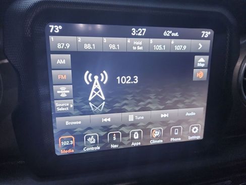 Used 2020 Jeep Gladiator Rubicon AWD/4WD image 16