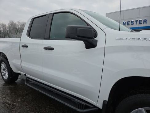 Used 2020 Chevrolet Silverado 1500 Custom w/ Custom Value Package image 25