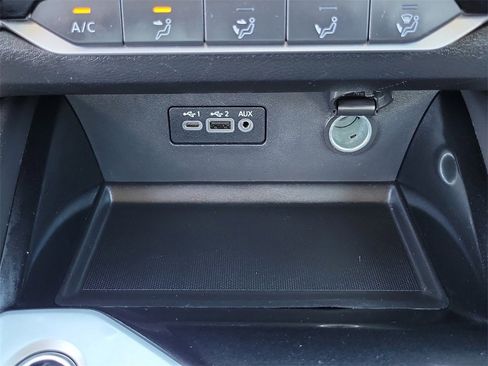 Used 2024 Nissan Altima 2.5 SV image 11