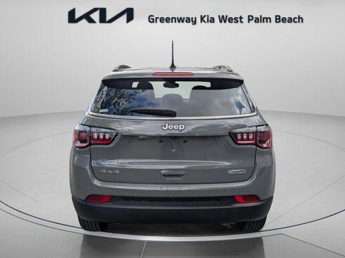 Used 2023 Jeep Compass Latitude image 7