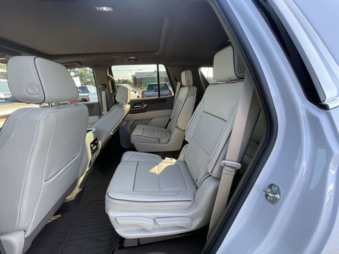 Certified 2026 GMC Yukon Denali w/ Sun & Power Step Package AWD/4WD image 26