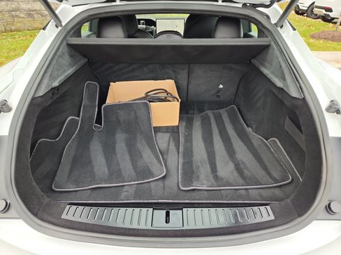 Used 2021 Tesla Model S Plaid image 13