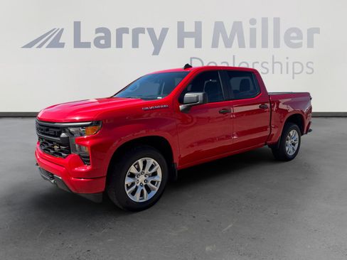Used 2024 Chevrolet Silverado 1500 Custom RWD image 1
