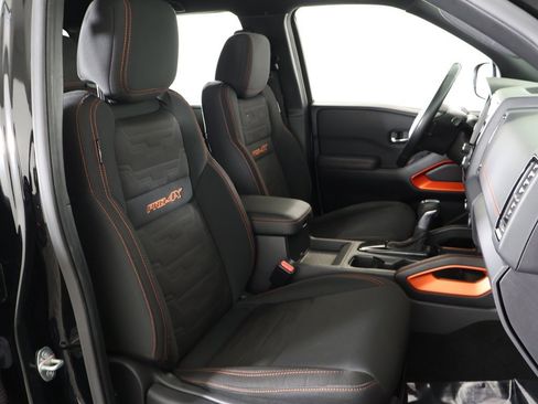 Used 2022 Nissan Frontier PRO-4X w/ Technology Package image 28