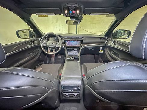 New 2026 Jeep Grand Cherokee L 4WD image 26