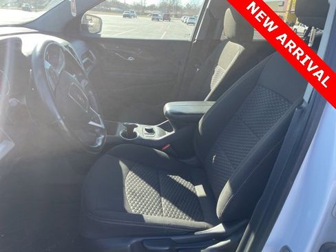 Used 2020 GMC Terrain SLE image 11