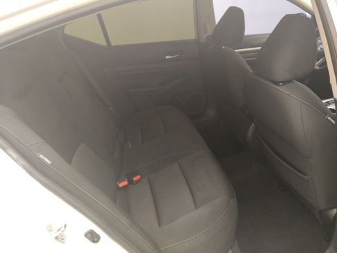 Used 2021 Nissan Altima 2.5 SV FWD image 19