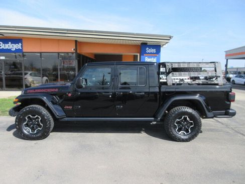 Used 2020 Jeep Gladiator Rubicon w/ Uconnect 4C Nav & Sound Group image 4