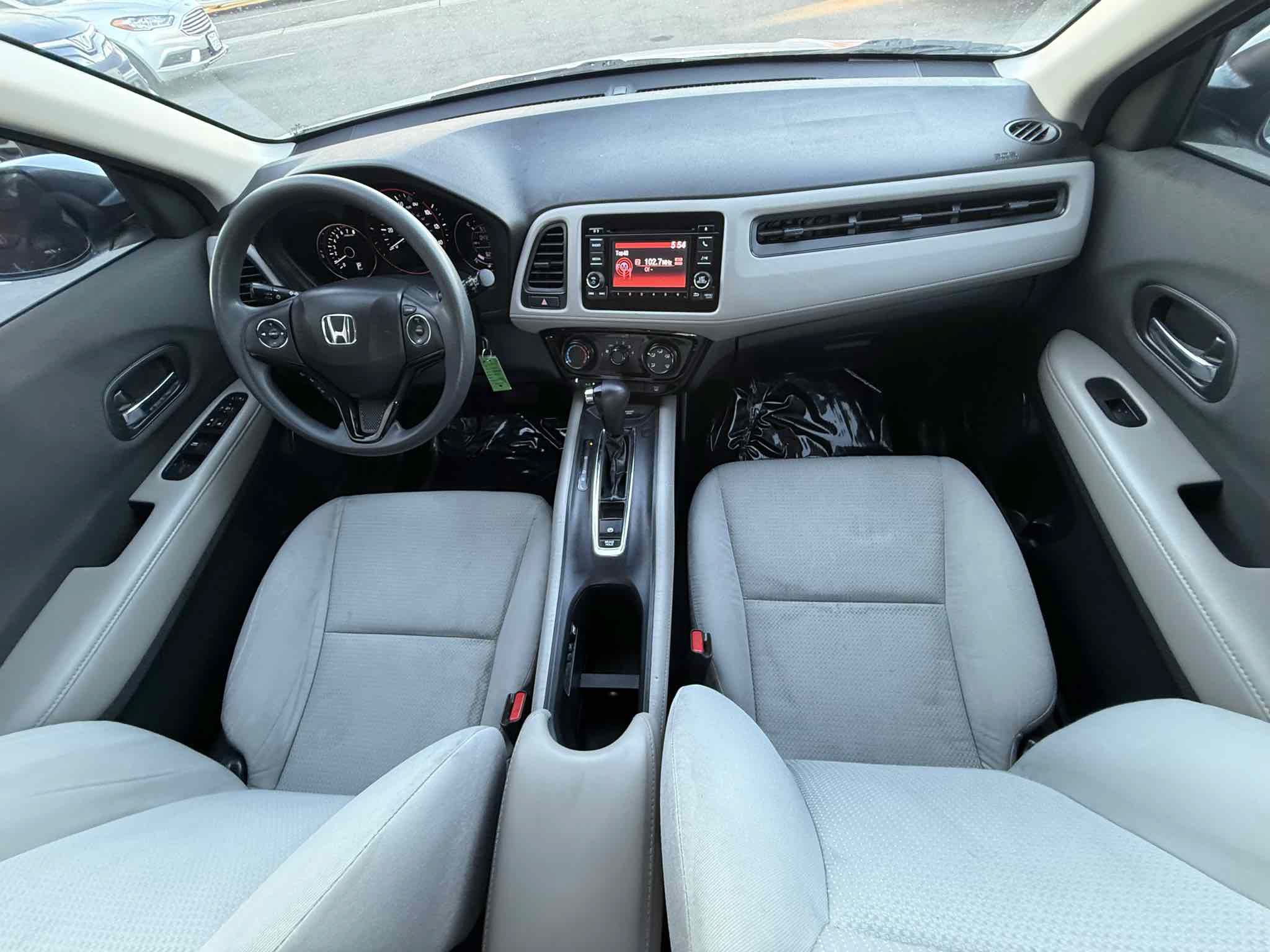 Used 2020 Honda HR-V LX image 16