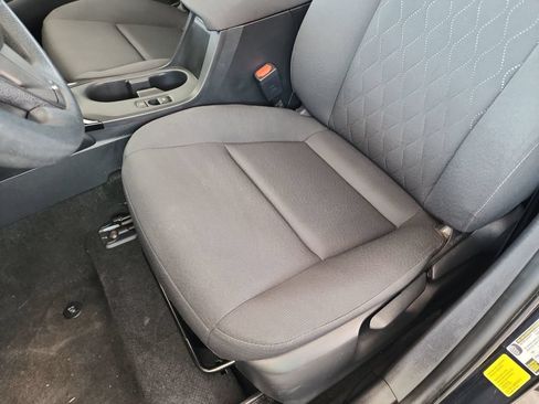 Used 2024 Toyota Corolla LE FWD image 16