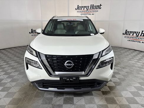 Used 2023 Nissan Rogue SL w/ SL Premium Package AWD/4WD image 3
