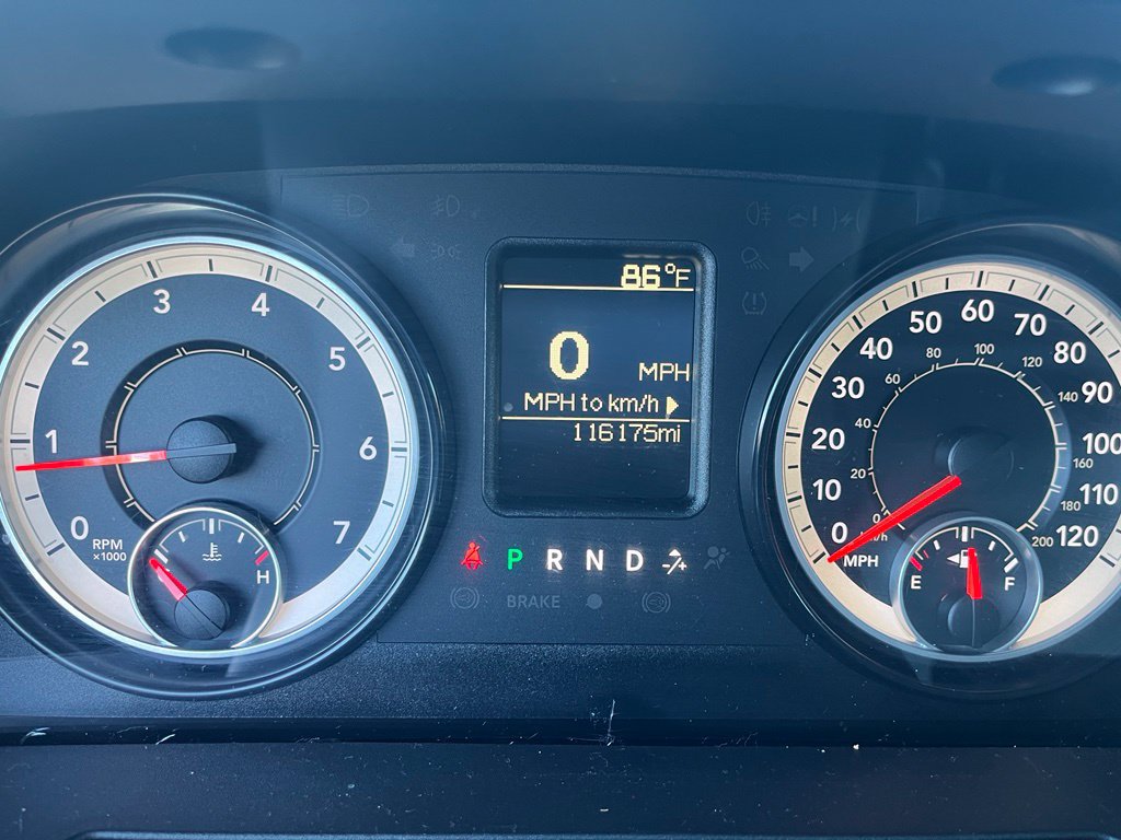 Used 2017 RAM 1500 Tradesman w/ Chrome Appearance Group RWD image 9