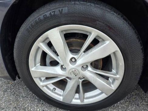 Used 2013 Nissan Altima 2.5 SL w/ Technology Pkg FWD image 9