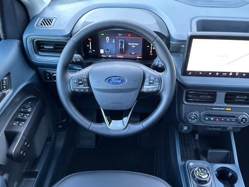 New 2025 Ford Maverick Lariat w/ Black Appearance Package image 15