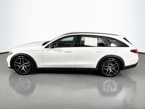 Used 2025 Mercedes-Benz E 450 4MATIC All-Terrain Wagon w/ MBUS Superscreen Package image 8