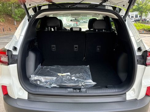 New 2025 Ford Escape SE FWD image 19