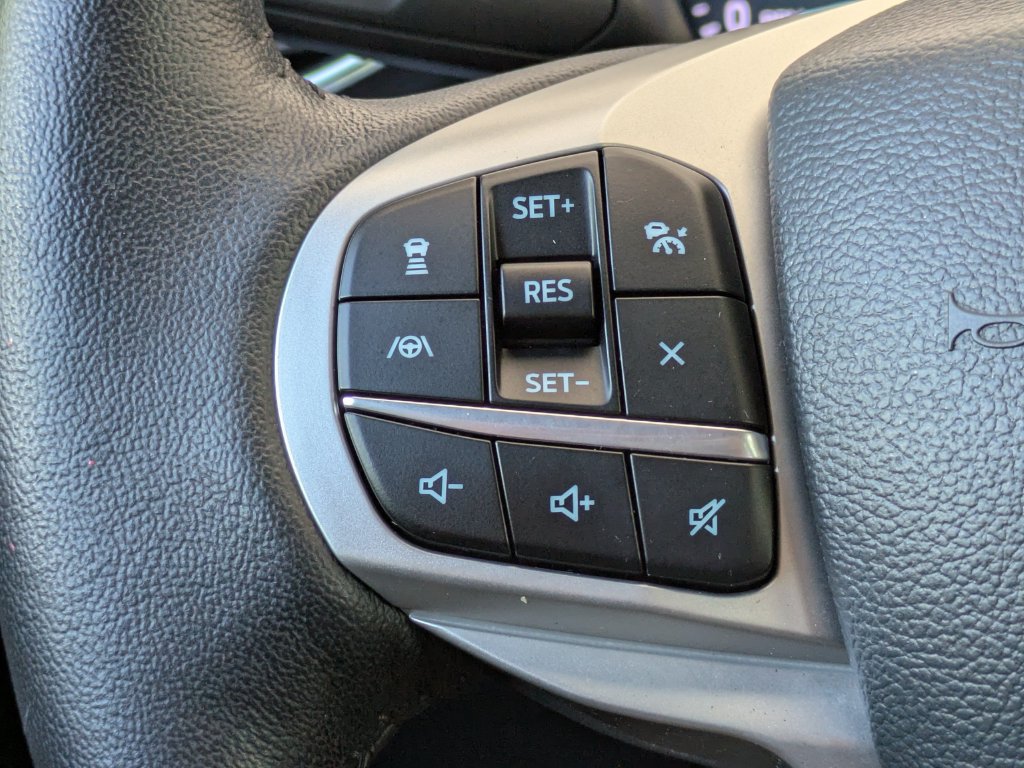 Used 2023 Ford Explorer XLT w/ Equipment Group 202A RWD image 29