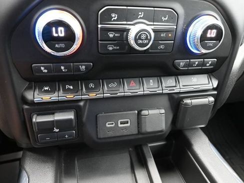Used 2021 GMC Sierra 1500 SLT w/ SLT Premium Plus Package AWD/4WD image 42