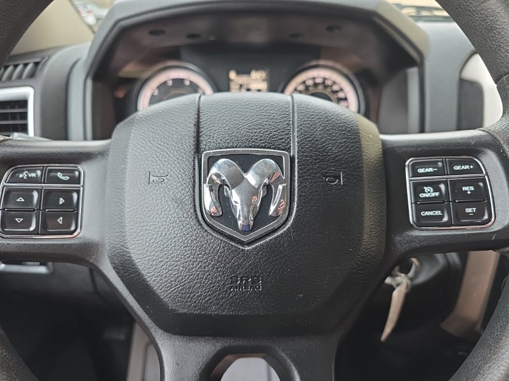 Used 2019 RAM 1500 Classic SLT AWD/4WD image 15